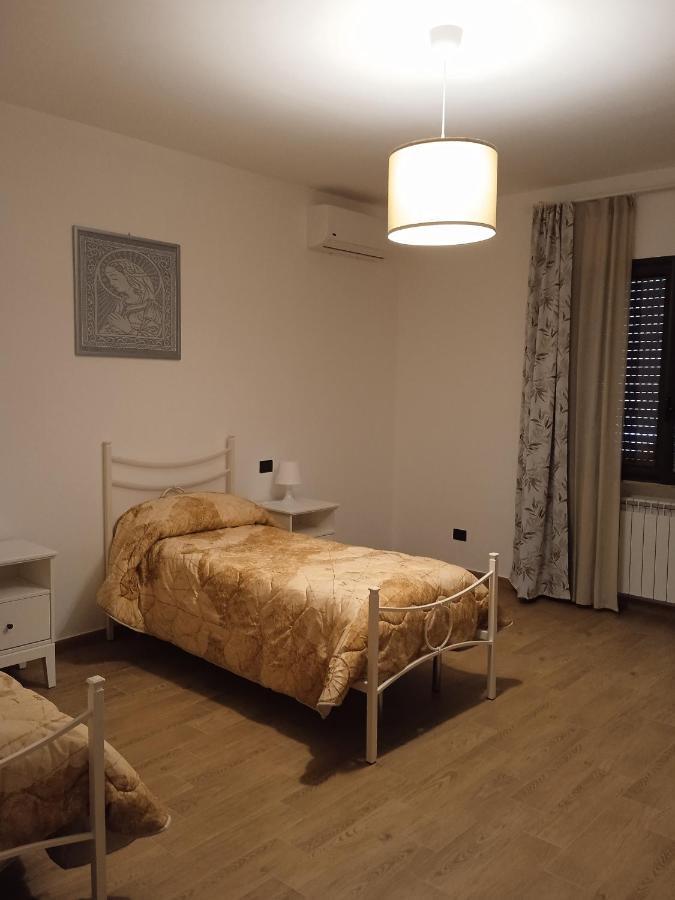 Bed And Breakfast Il Sole -Cinquefrondi Exterior photo